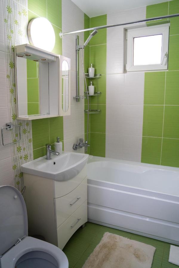 Ultracentral Golden Apartament 2 Suceava Eksteriør billede