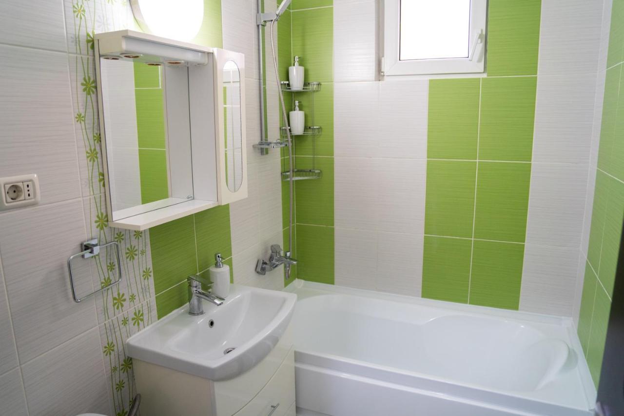Ultracentral Golden Apartament 2 Suceava Eksteriør billede