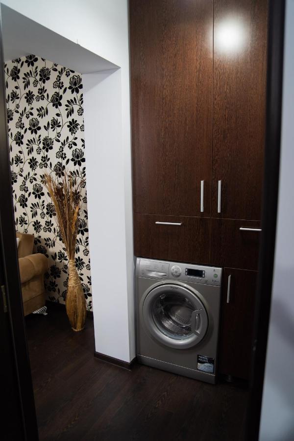 Ultracentral Golden Apartament 2 Suceava Eksteriør billede